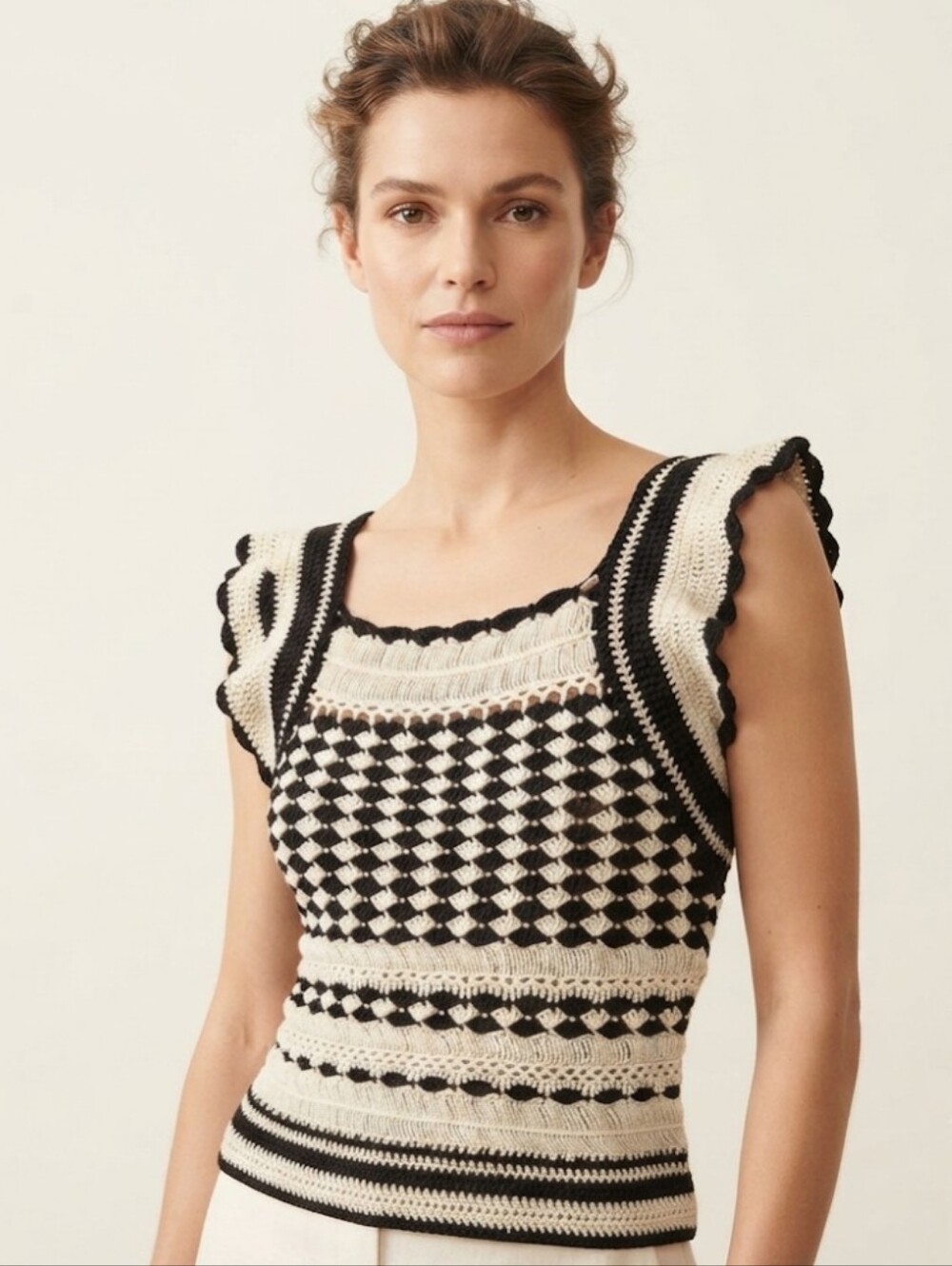 Y2K F21 Black Cream Color Crocheted Knit Shell Top W/ Tie Back Large Boho Festie